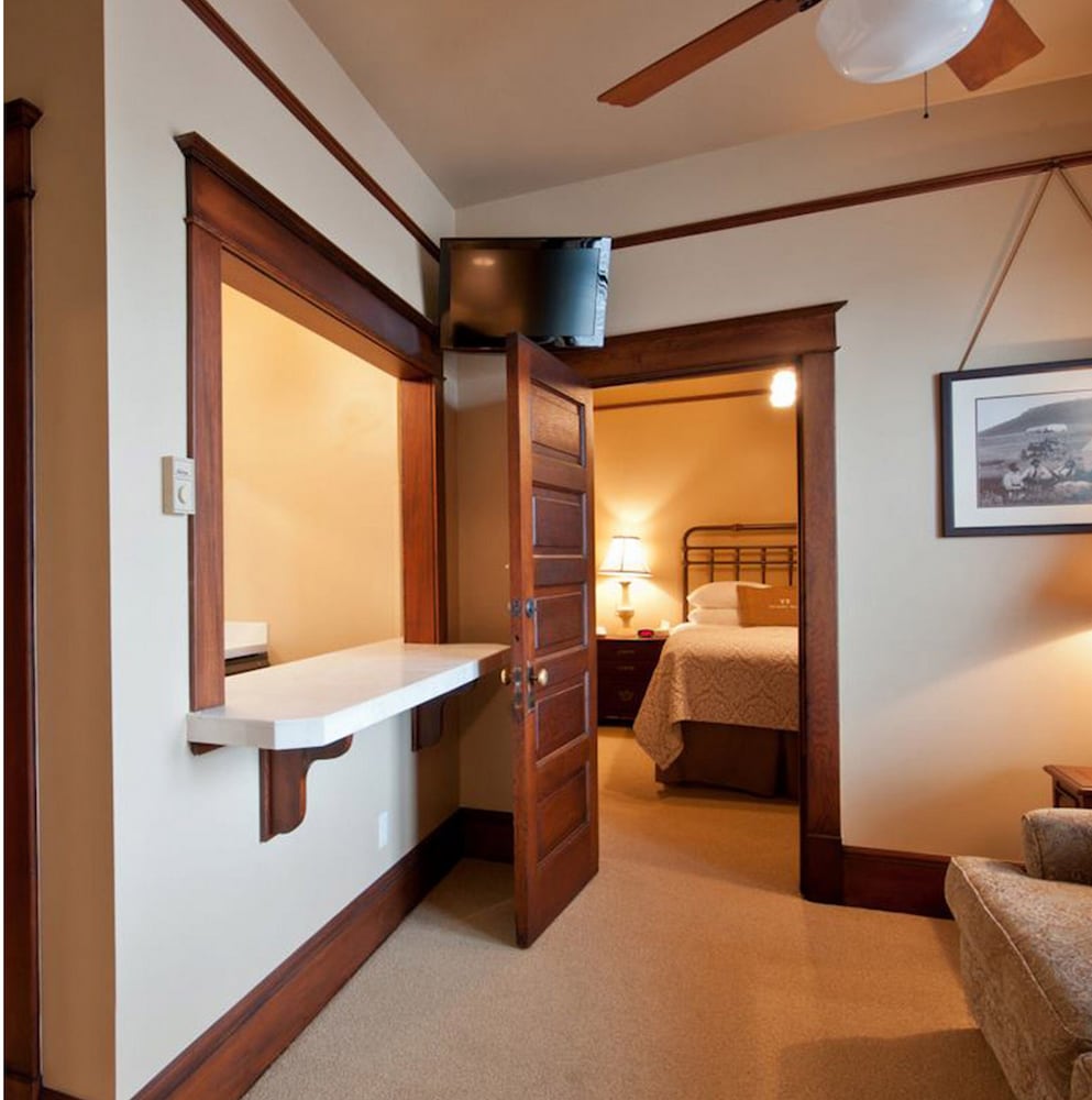 Deluxe Suite, 1 Bedroom (Charbonneau) photo 2