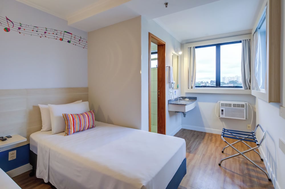 Standard Triple Room - Photo 2