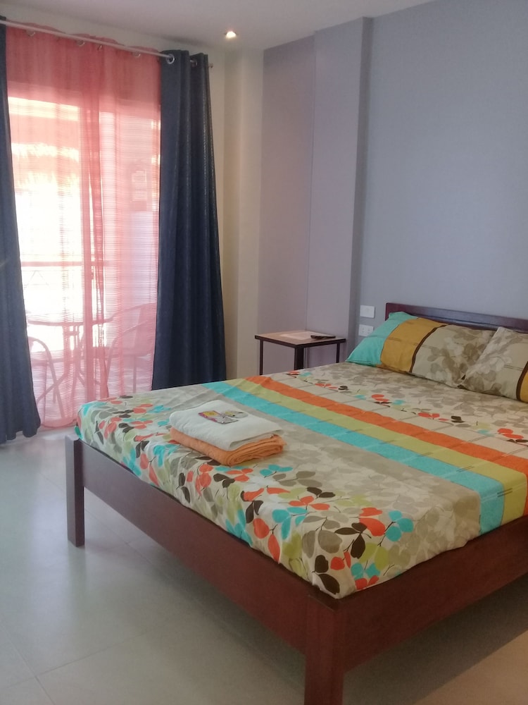 Comfort Queen Room
