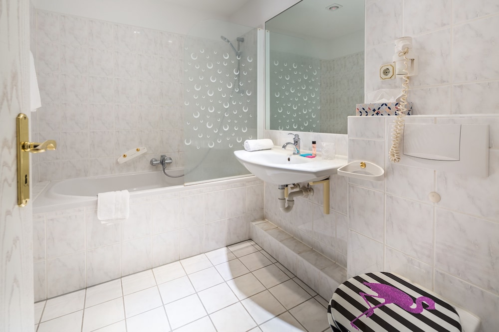 Deluxe Triple Room photo 3