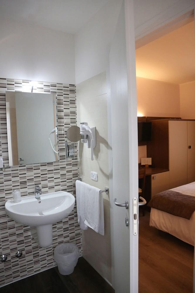 Double Room (n°3) photo 2