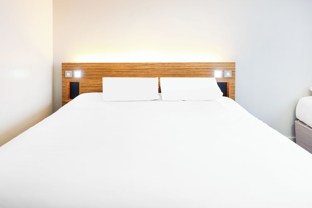 Standard Family of 3 Room - Photo 2