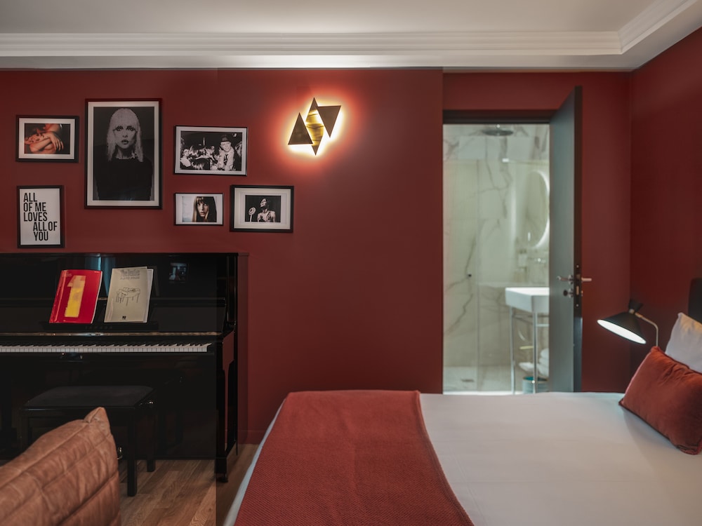 Suite photo 1