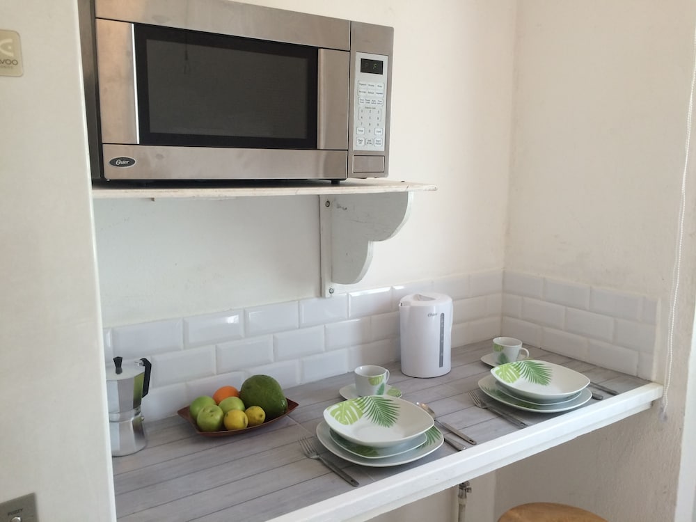 Basic Room, Multiple Beds, Kitchenette, Garden Area photo 3