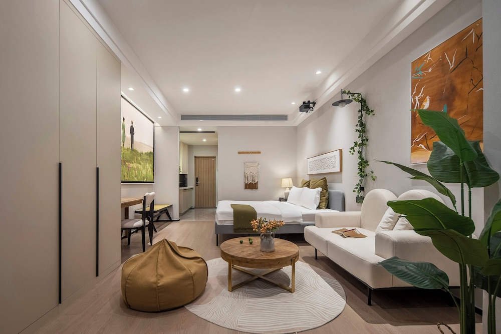 Elite Double Room, City View