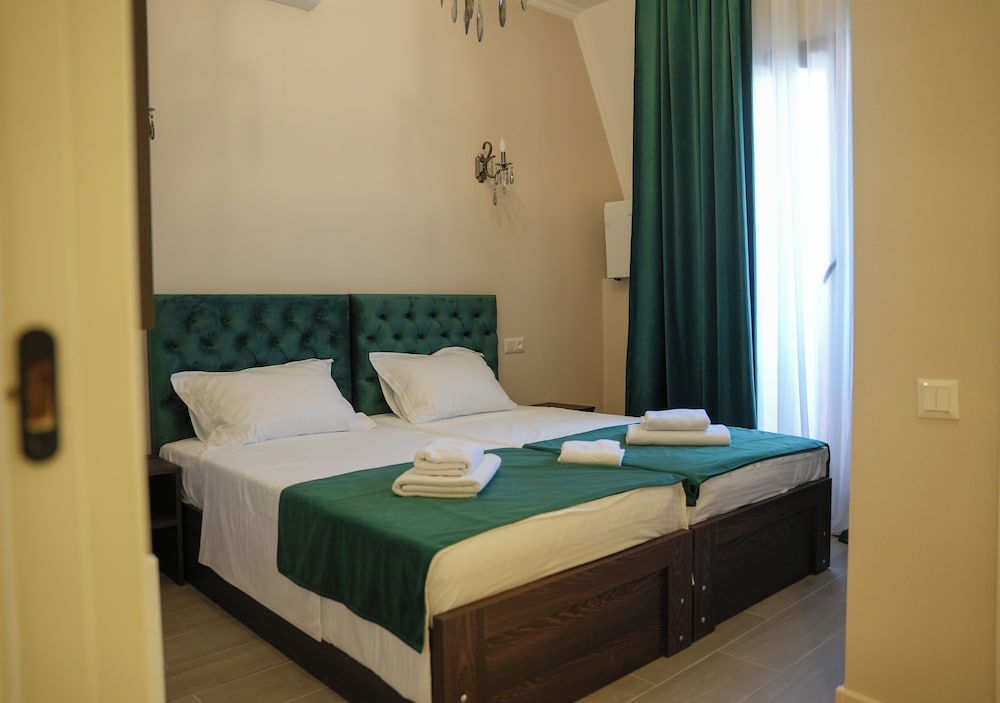 Classic Double or Twin Room, Balcony, City View