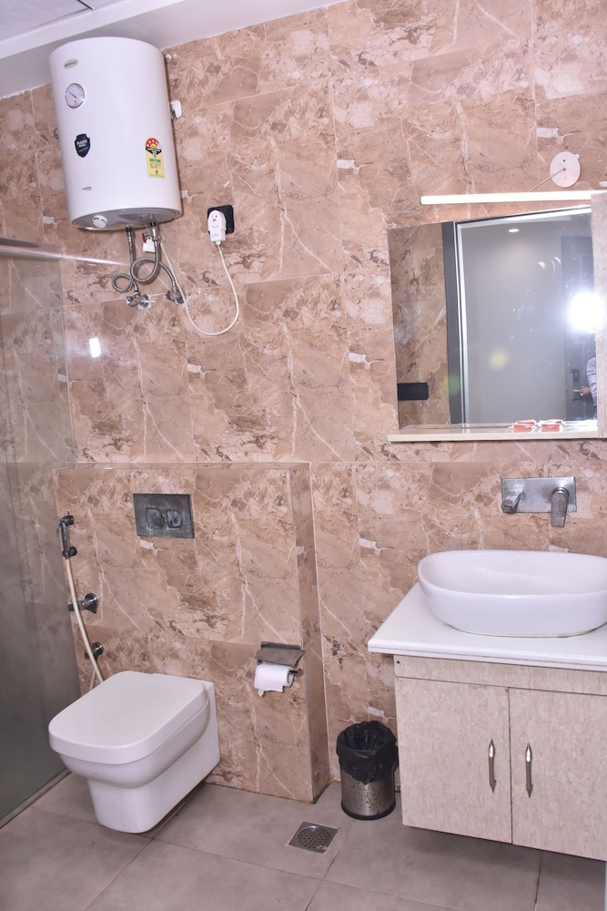 Standard Room - Photo 7