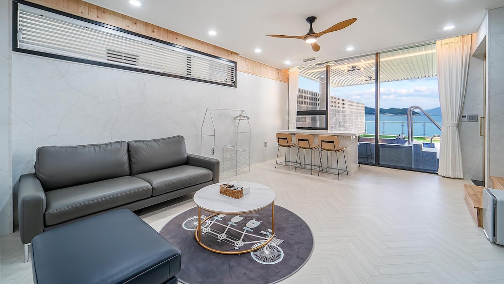 Basic Room, 2 Bedrooms (VIP2(Ocean view/PoolVilla/Spa))