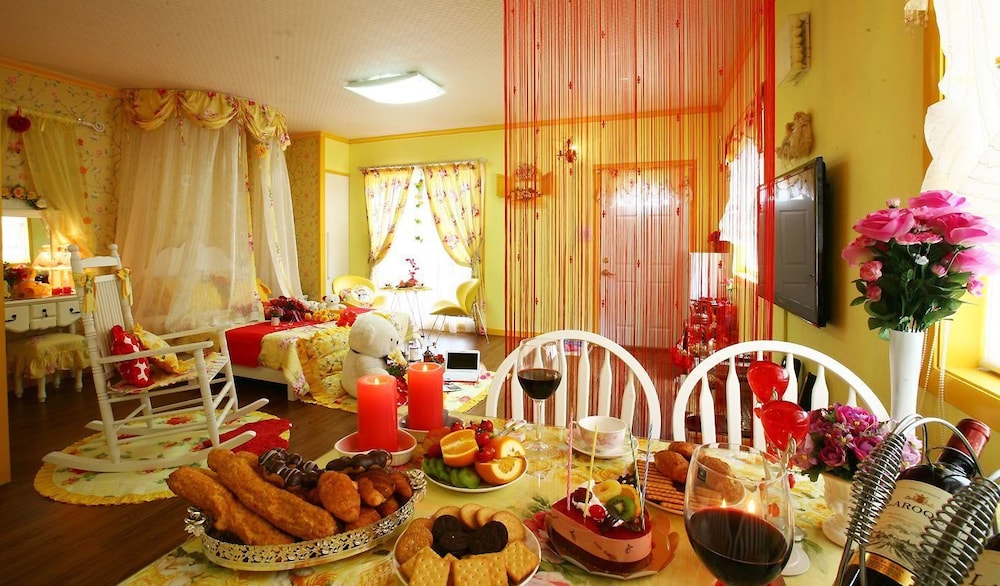 Couple Room A: Freesia / Statis photo 3