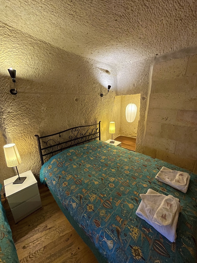Triple Cave Room photo 3
