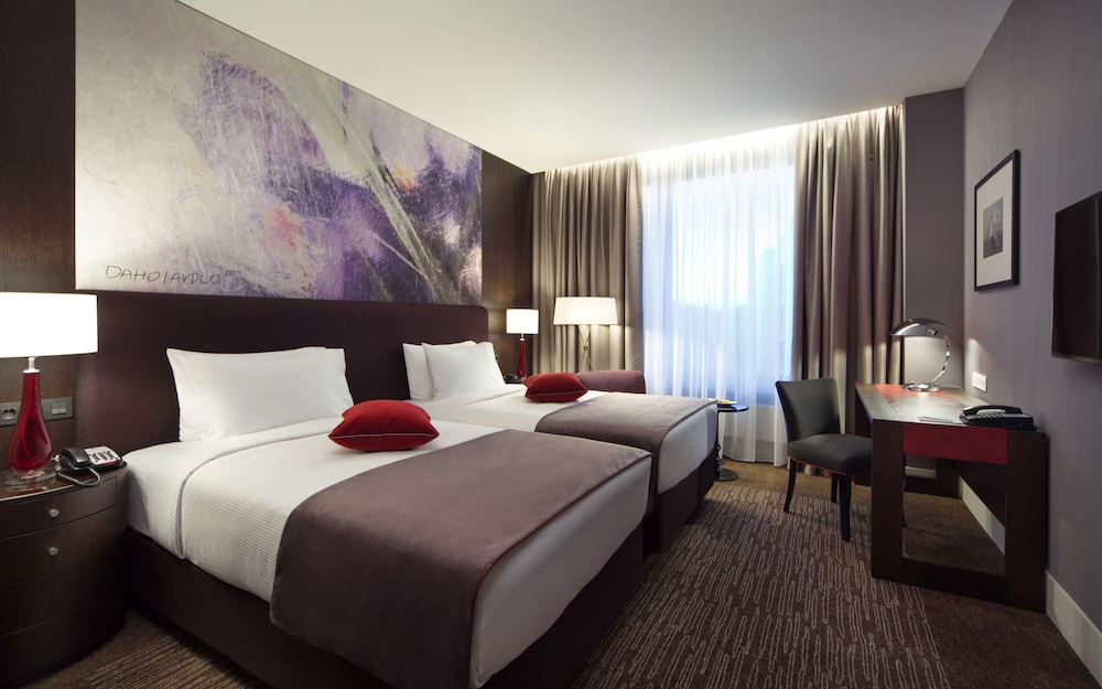 Executive Room, 1 King Bed photo 3