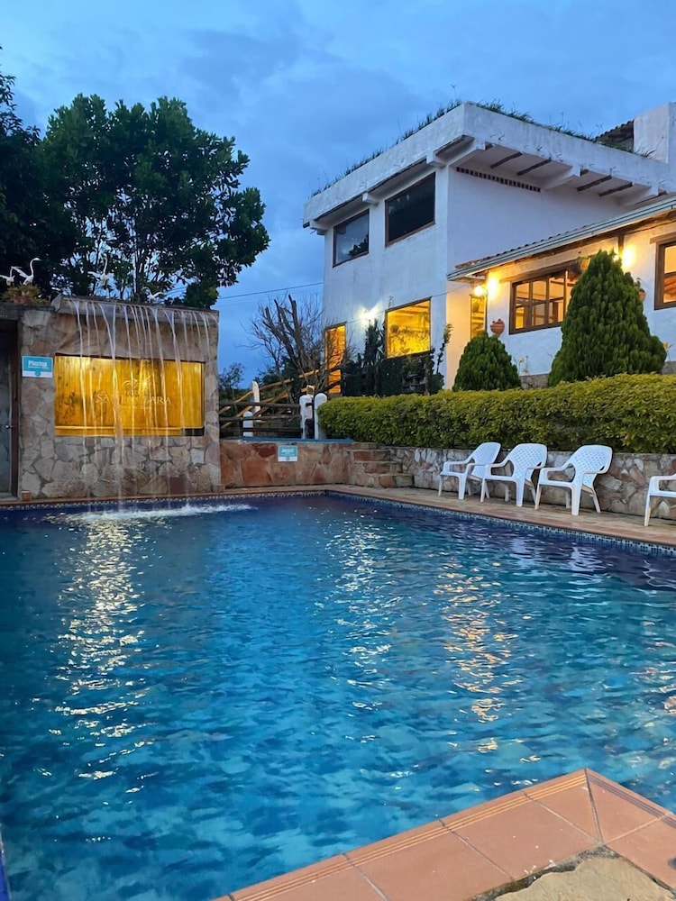 Family Quadruple Room, Pool View