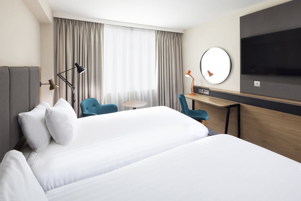 Premium Room, 2 Twin Beds (MiniBar) - Photo 7