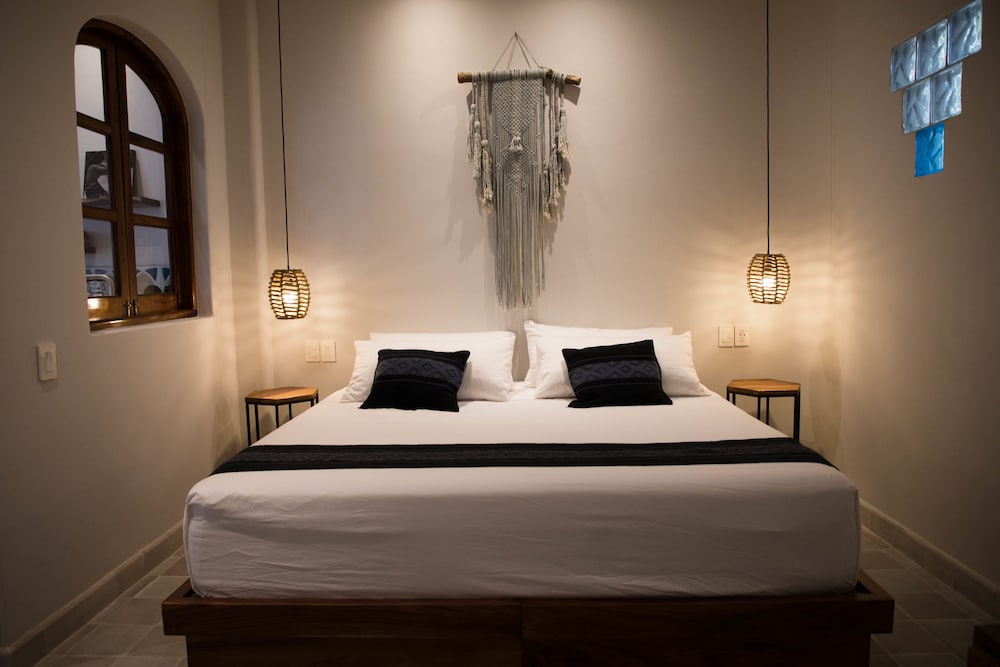 Standard Suite, Courtyard View