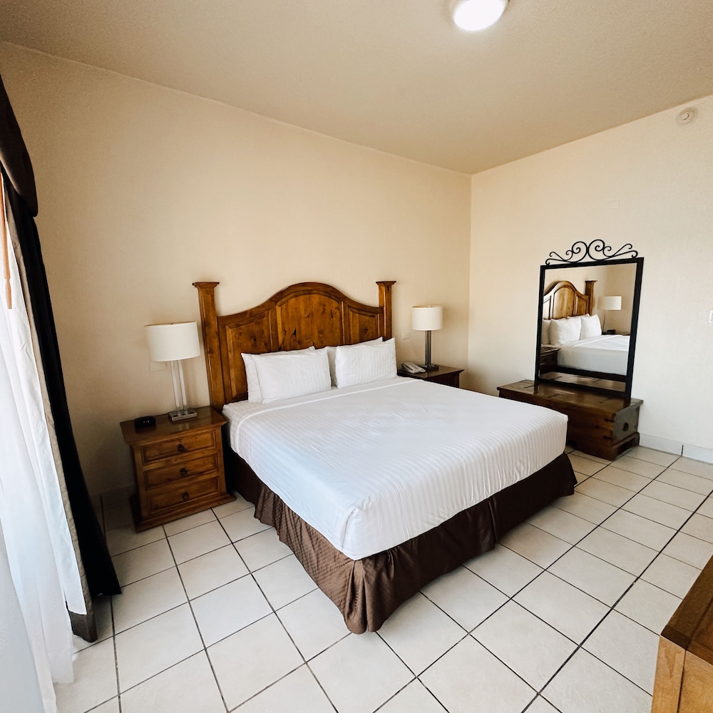Standard Condo, 1 Bedroom, Kitchen