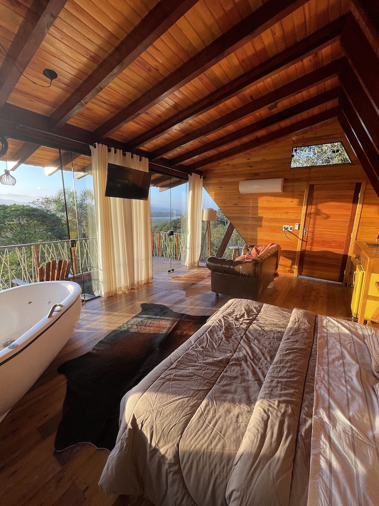 Deluxe Cabin, 1 Queen Bed, Mountain View photo 1