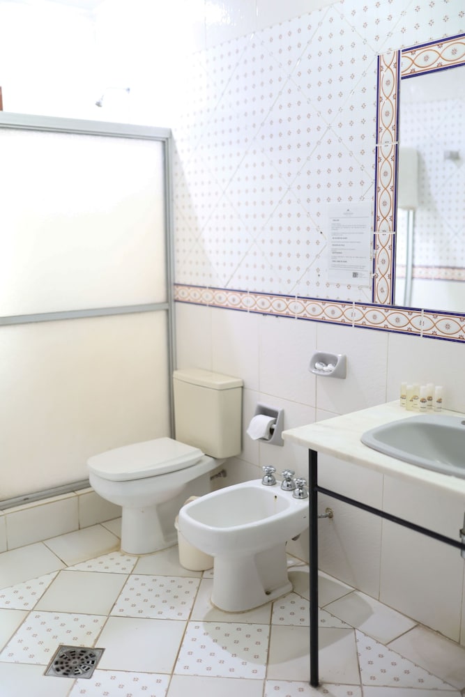 Standard Triple Room photo 3