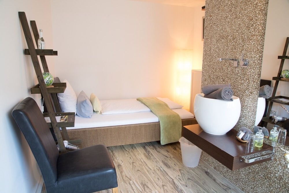 Comfort Single Room