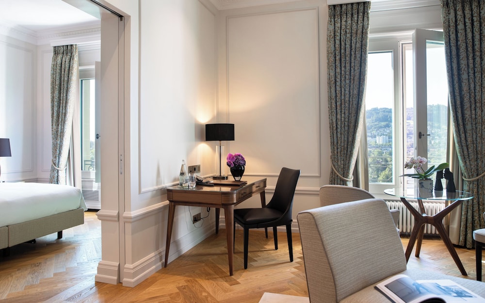 Deluxe Suite - Photo 1