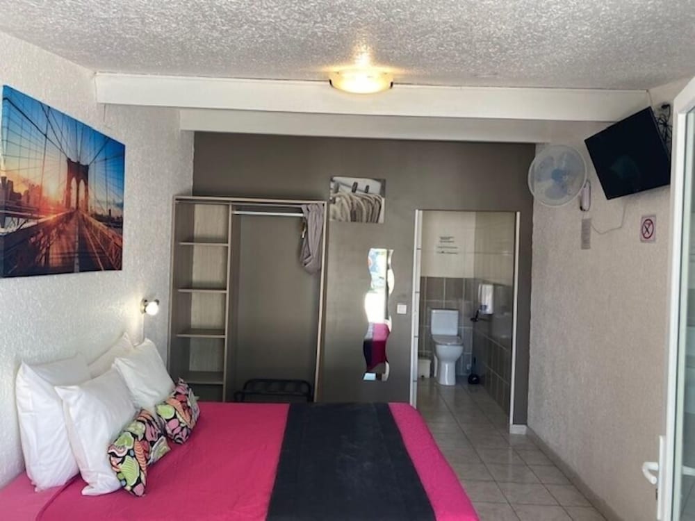 Comfort Double Room, Garden View (PMR)