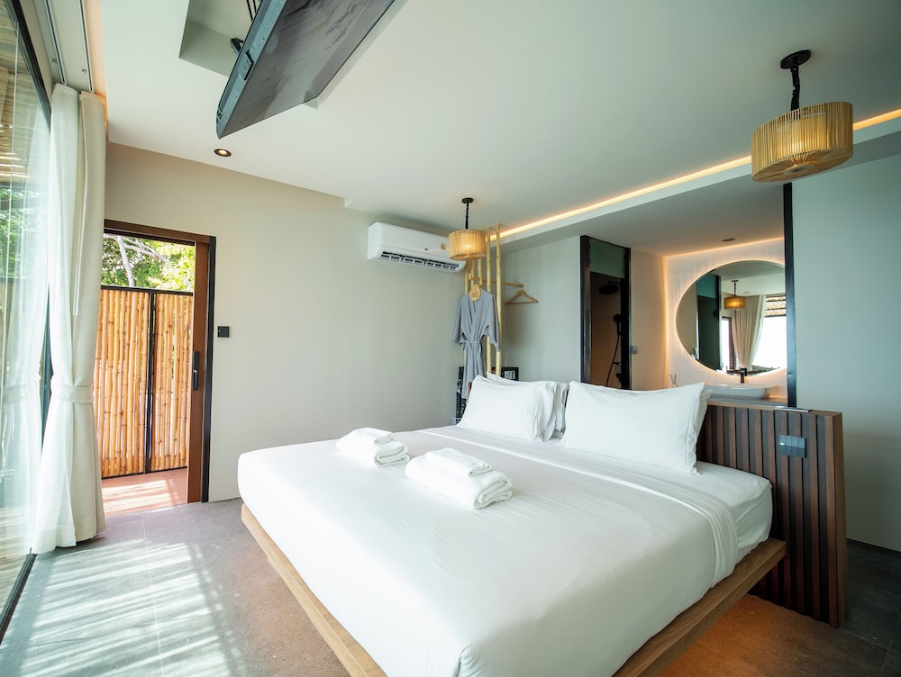 Panoramic Room, 1 King Bed, Ocean View