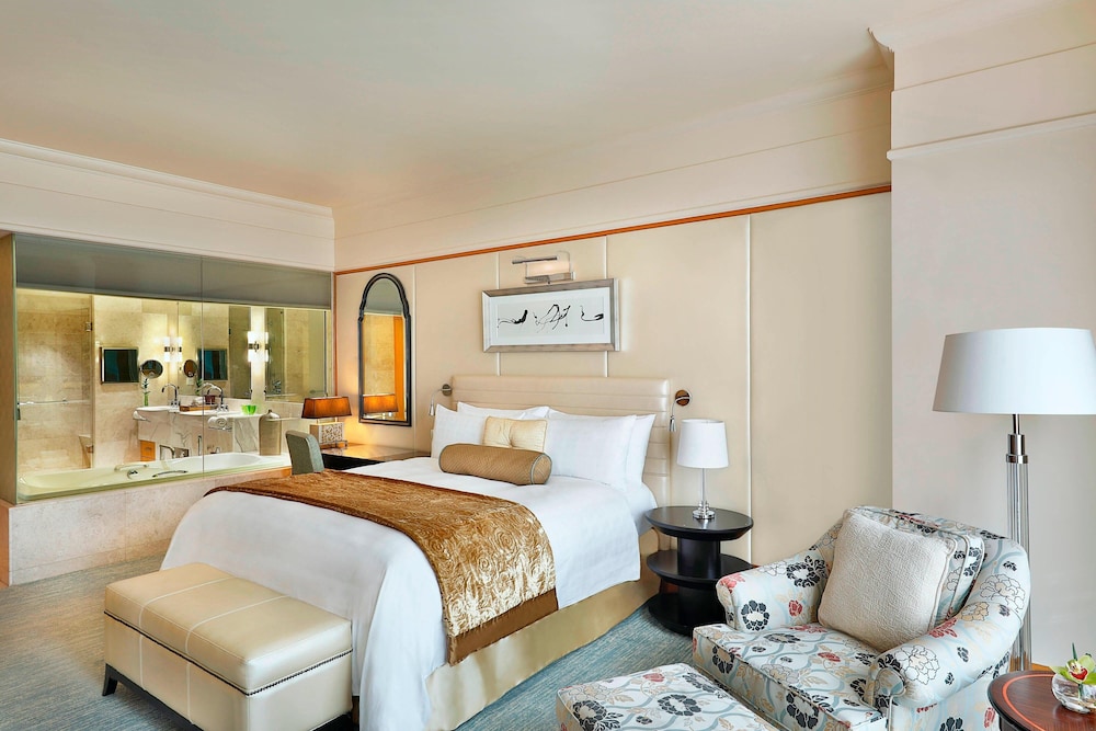 Executive Suite, 1 King Bed photo 1