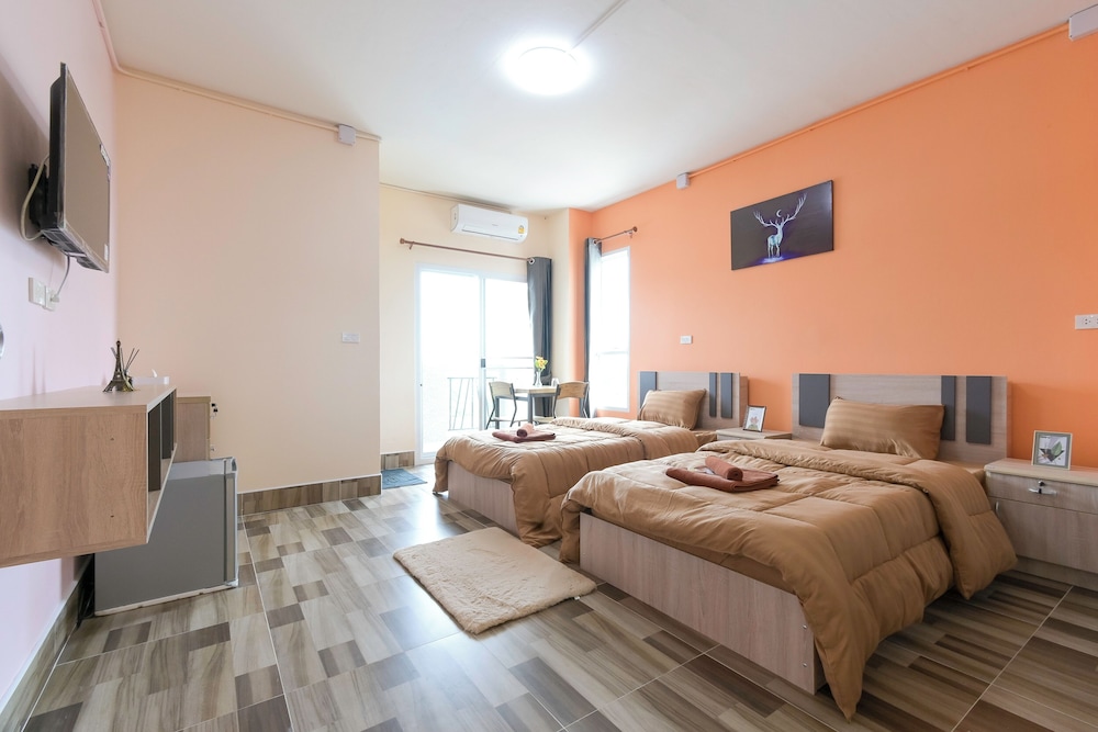 Deluxe Twin Room - Photo 8