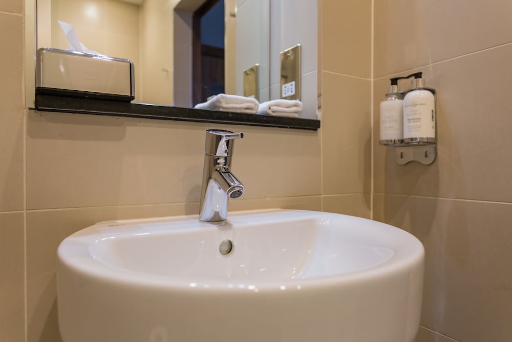 Superior Double or Twin Room - Photo 13