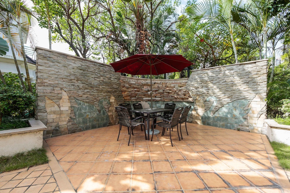 Grand Villa, Multiple Bedrooms, Private Pool, Mountain View photo 2