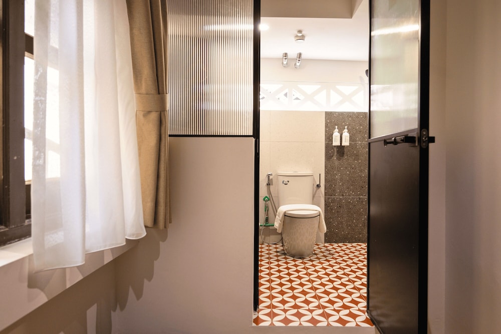 Urban Twin Room photo 2