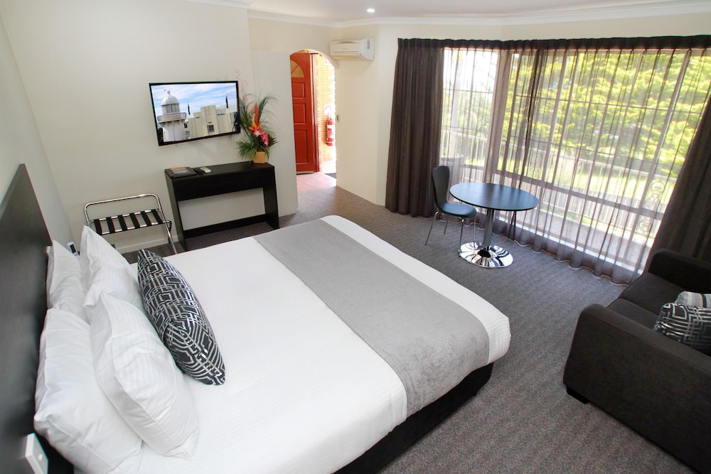 Deluxe King Room photo 3