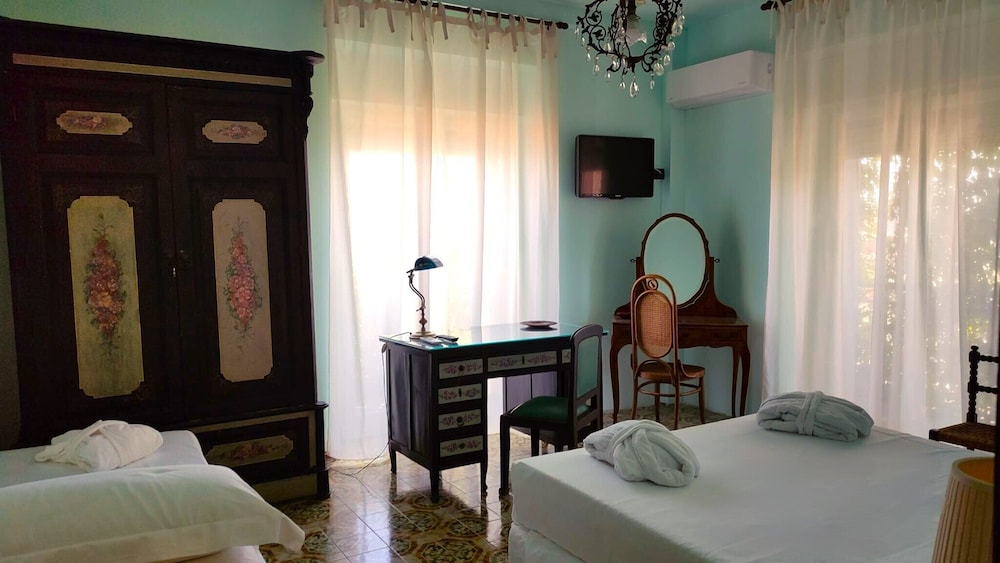 Superior Apartment, 1 Bedroom, Sea View, Beachfront photo 2