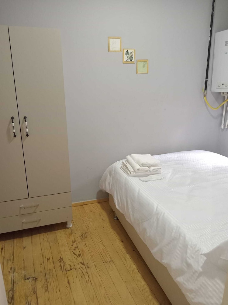 Family Apartment photo 2