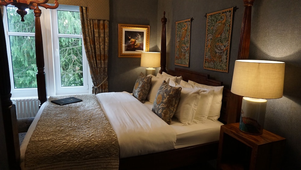 Superior Double Room, Ensuite (Super King Bed) photo 3