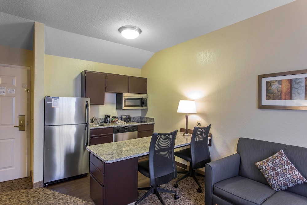 Suite, Multiple Beds, Accessible, Non Smoking - Photo 2