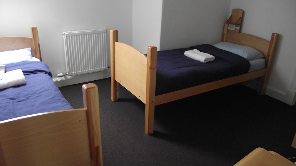 Twin Room, Ensuite photo 2
