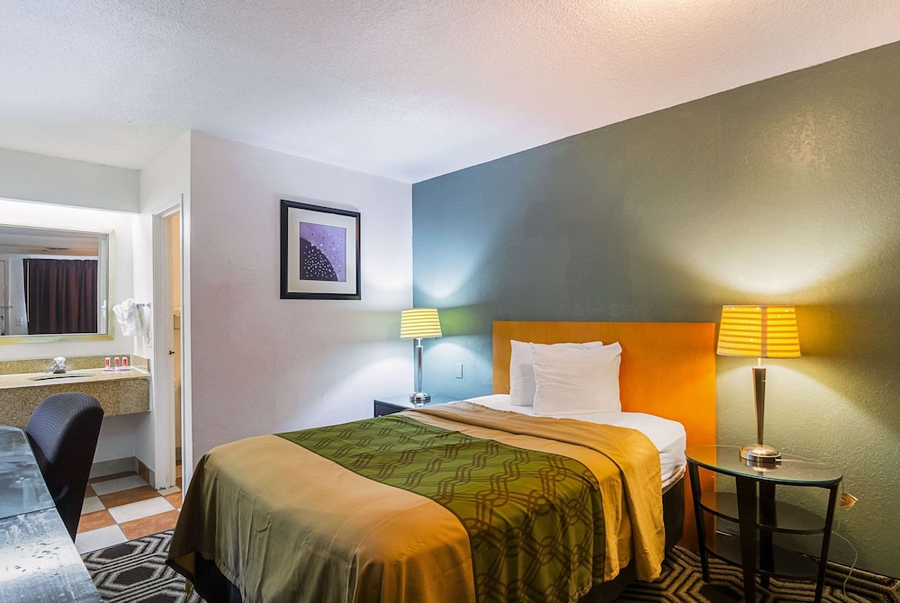 Room, 1 Double Bed, Non Smoking - Photo 1