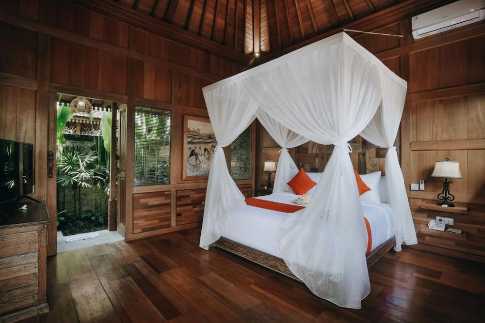 Joglo One Bedroom Villa