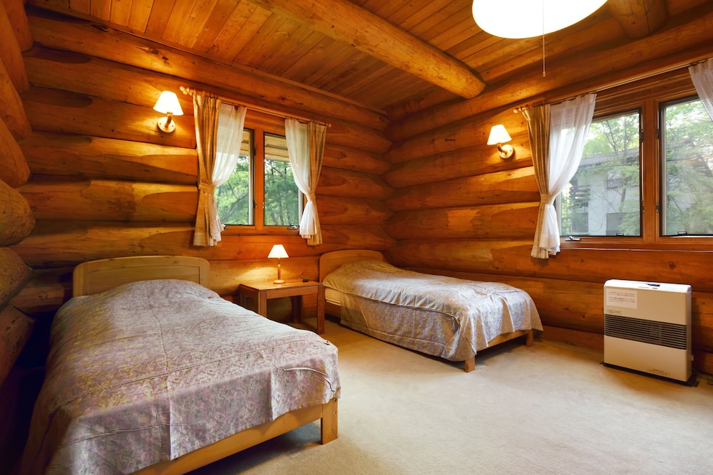 Deluxe Log house photo 2