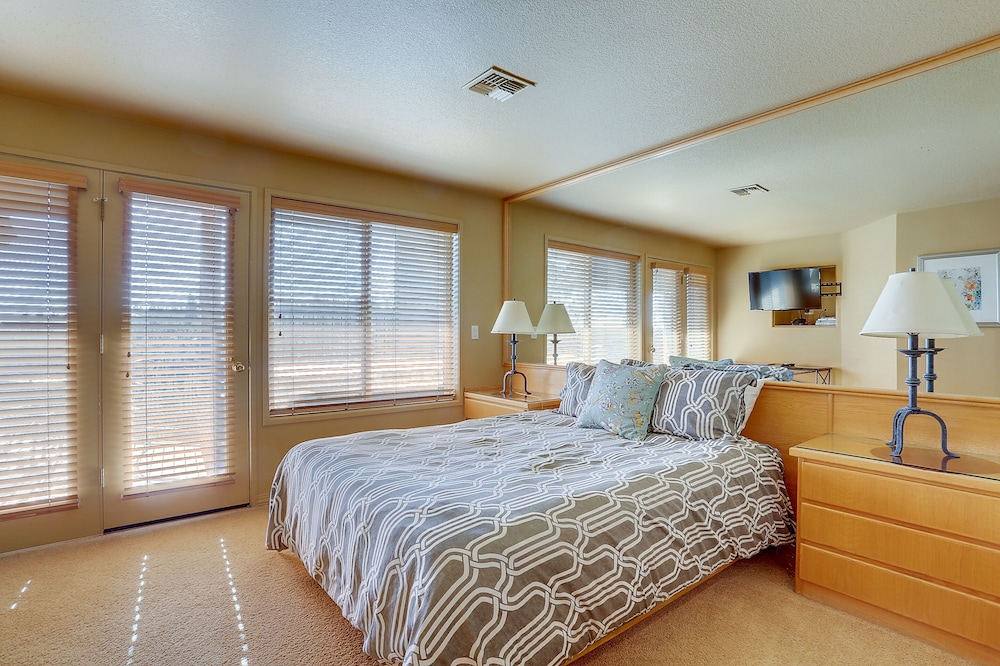 Condo, 3 Bedrooms photo 1