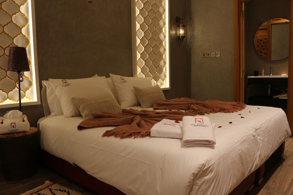Deluxe Double or Twin Room, 1 King Bed, Non Smoking, Courtyard View