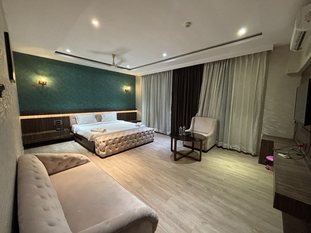 Luxury Room
