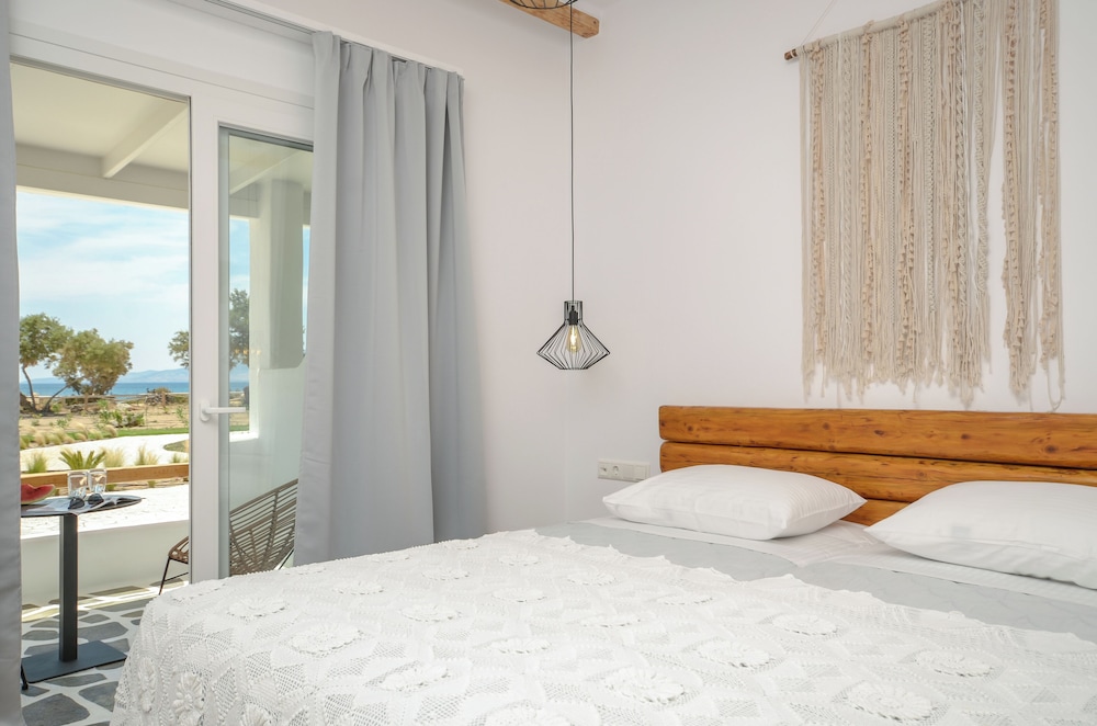 Deluxe Suite, Sea View photo 3