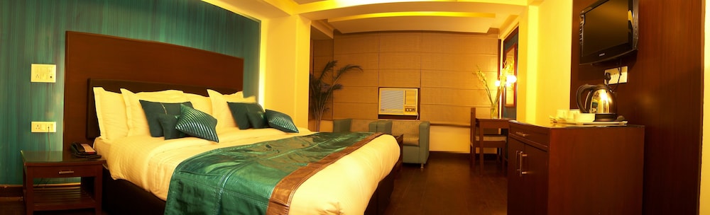 Deluxe Room - Photo 7