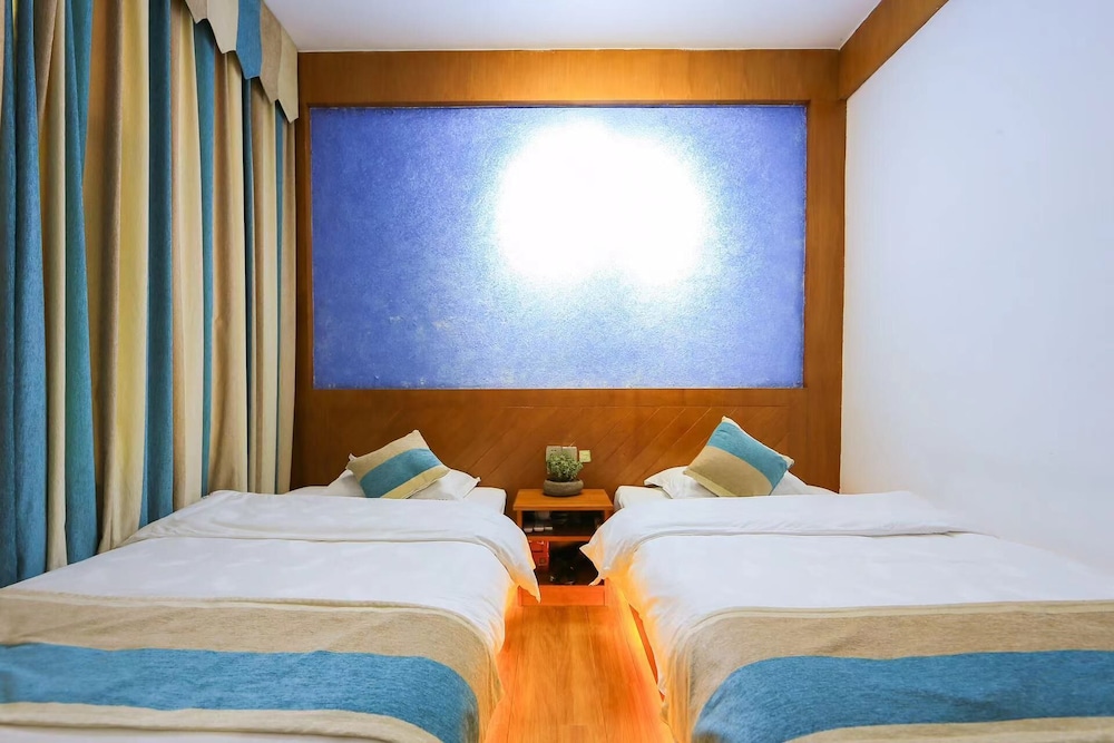 Elite Twin Room photo 3