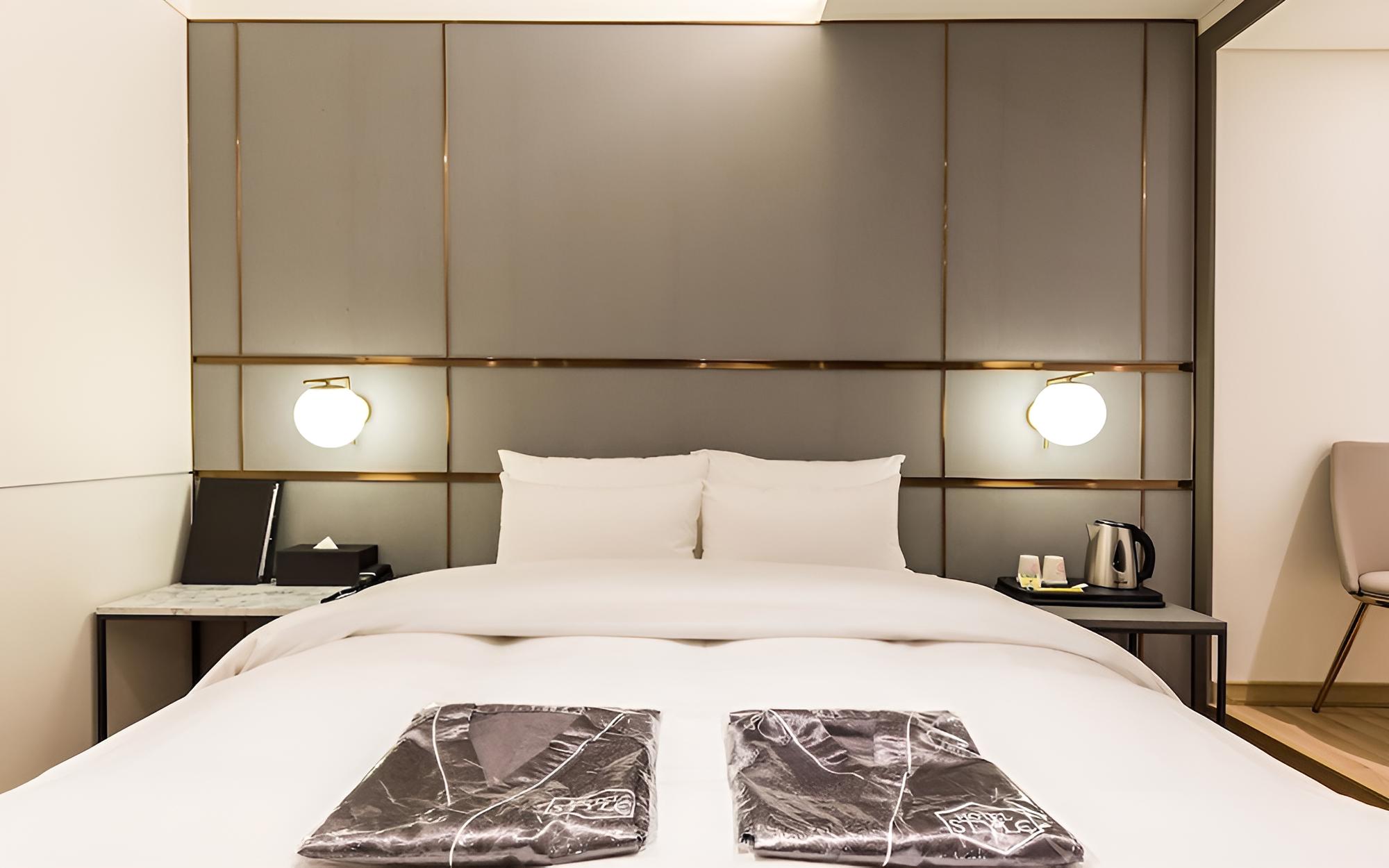 Room (Suite) - Photo 3