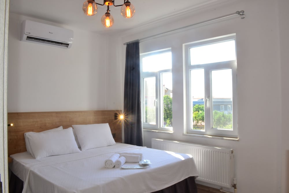 Junior Double Room, Courtyard View