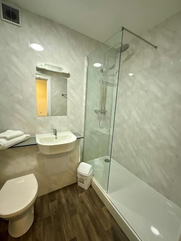 Executive Double Room - Photo 17