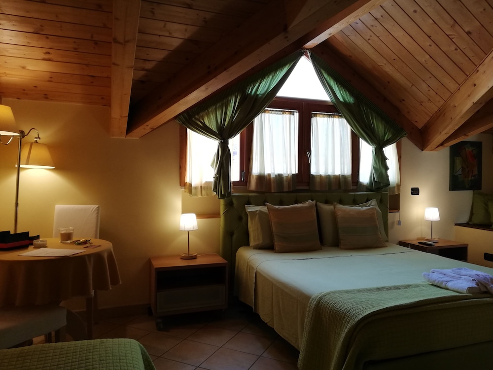 Deluxe Double Room photo 1