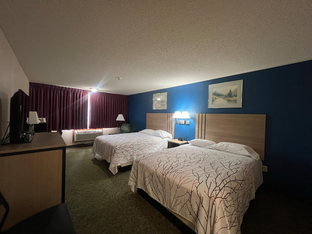 Deluxe 2 Queen Beds Non-Smoking photo 2